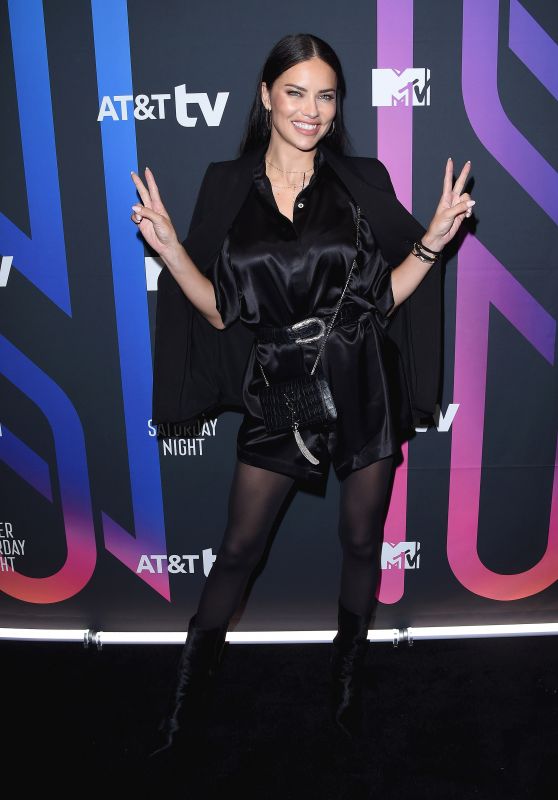 Adriana Lima – AT&T TV Super Saturday Night in Miami 02/01/2020