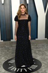 Amanda Peet Wearing Band of Outsiders Resort 2014 Ensemble - 2014