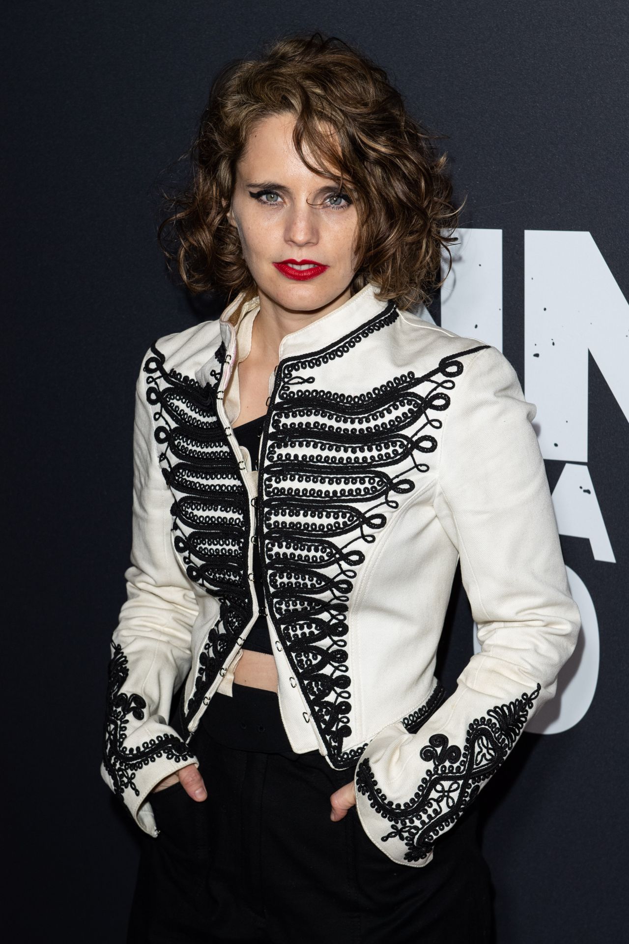 Anna Calvi – NME Awards 2020 • CelebMafia