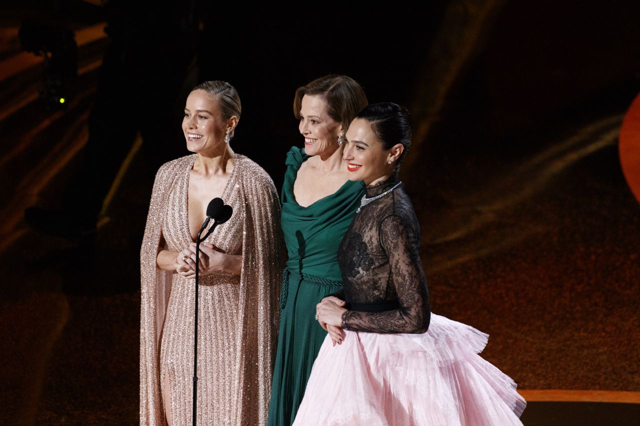 Brie Larson, Sigourney Weaver and Gal Gadot - Speak Onstage at Academy