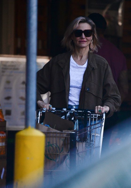 Cameron Diaz - Grocery Shopping Ahead of the Super Bowl 02/01/2020