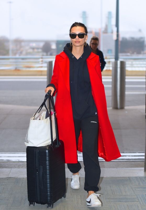 Emily Ratajkowski in Travel Outfit at JFK Airport in NY 02/18/2020