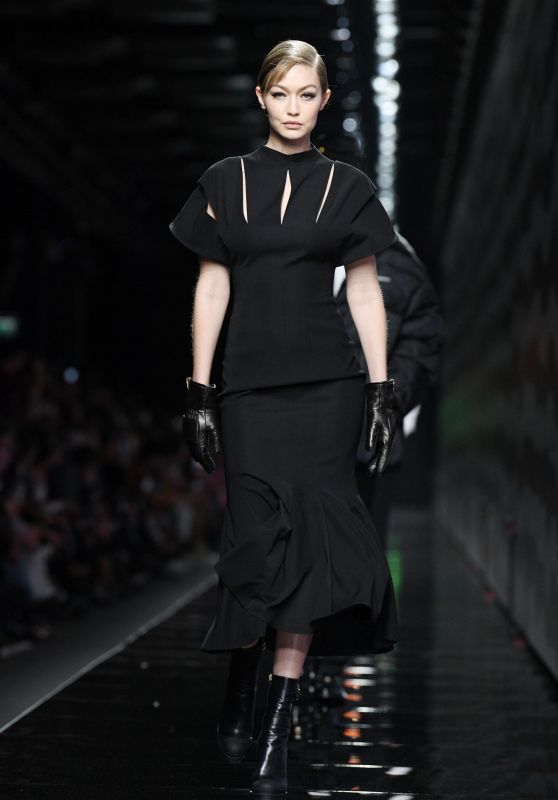 Gigi Hadid - Versace Fashion Show in Milan 02/21/2020