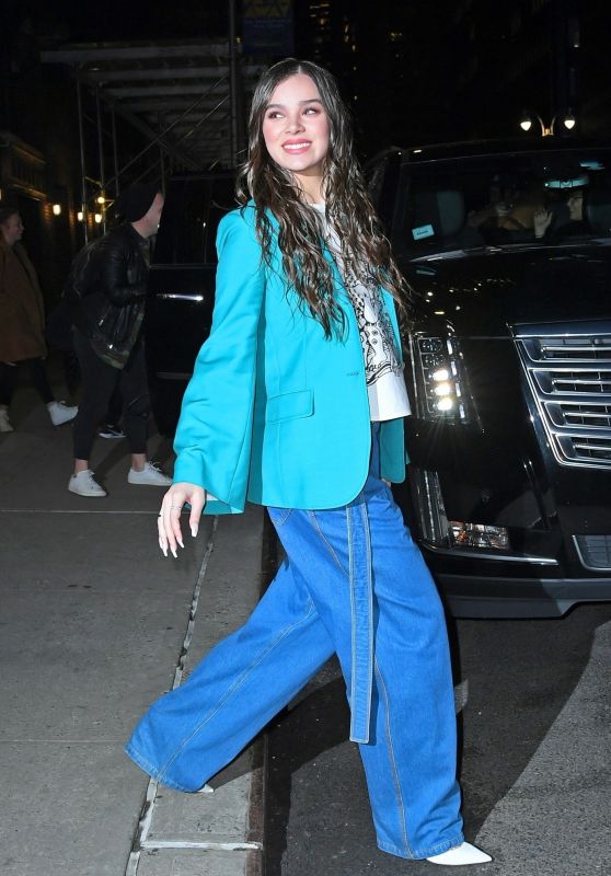 Hailee Steinfeld - Leaving "The Late Show With Stephen Colbert" 02/24/2020