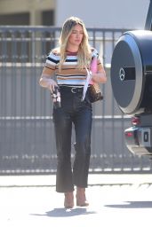 Hilary Duff out Street Style - Los Angeles 02/06/2020