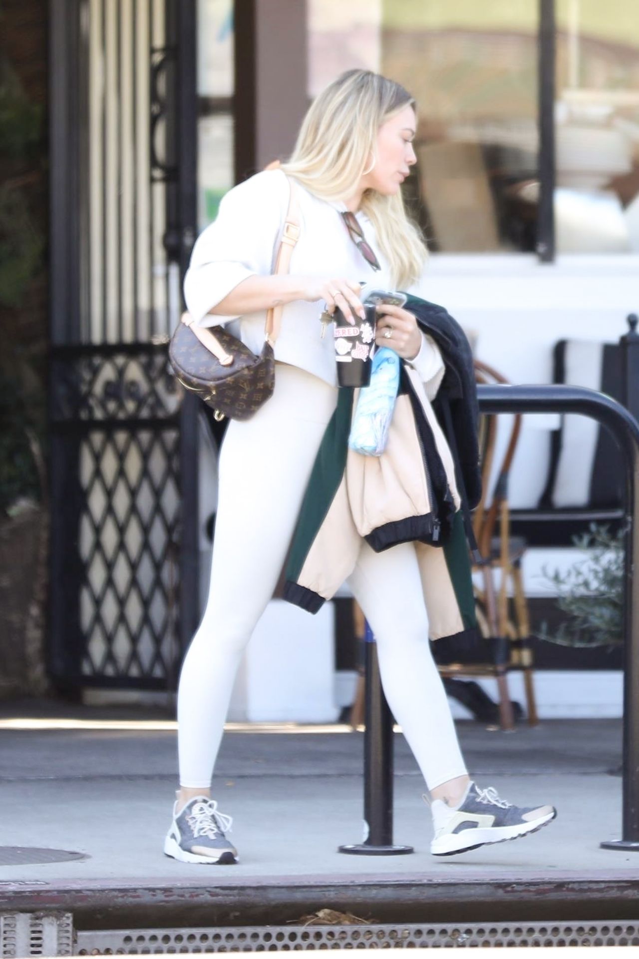 Hilary Duff Street Style - Out in LA 02/07/2020 • CelebMafia