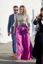 Jennifer Lopez - Arrives at the Film Independent Spirit Awards in Santa Monica 02/08/2020