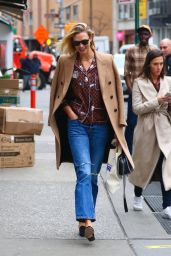 Karlie Kloss Street Style - New York City 02/05/2020