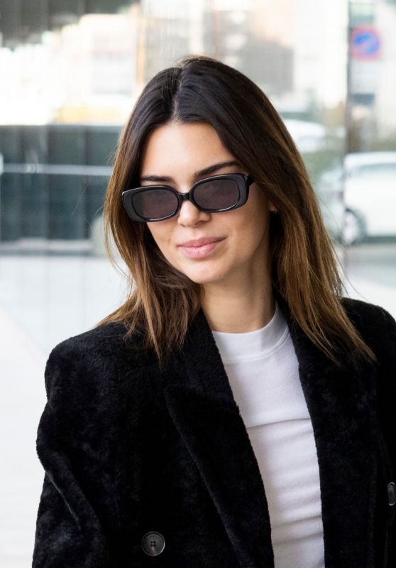 Kendall Jenner - Out in Milan 02/20/2020