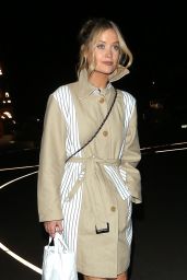 Laura Whitmore - Leaving the Love Island: Aftersun Filming in London 02/03/2020
