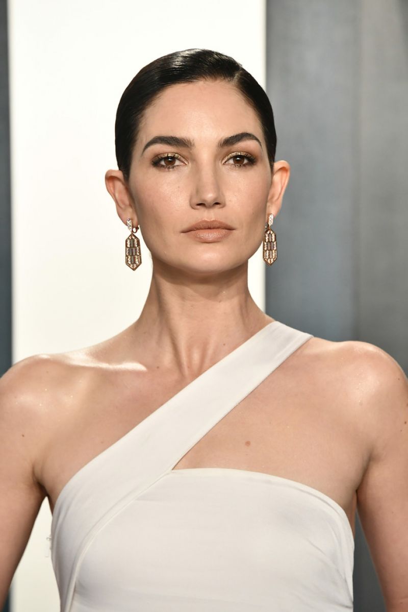 Lily Aldridge – Vanity Fair Oscar Party 2020 • CelebMafia