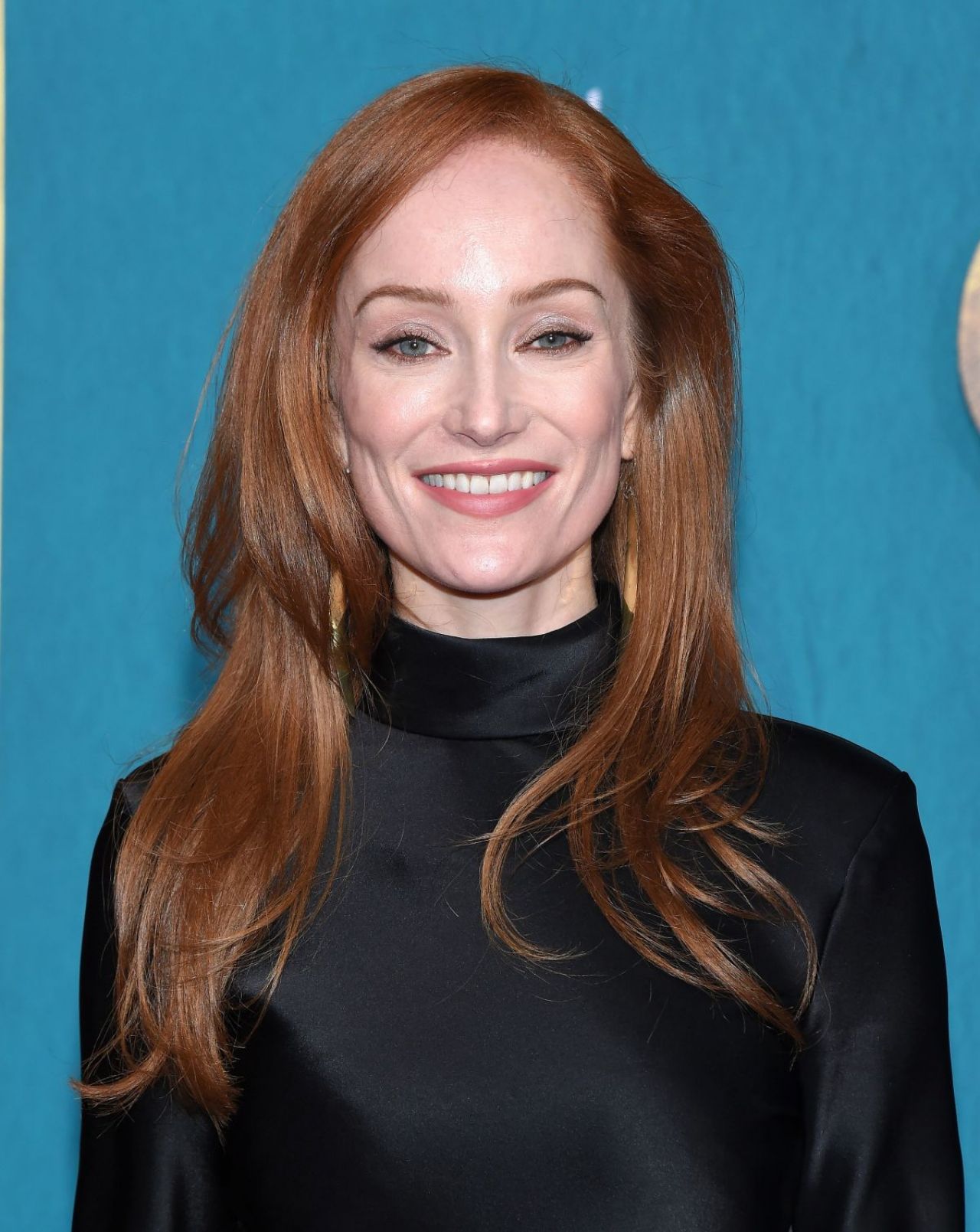 Lotte Verbeek – “Outlander” TV Show Season 5 Premiere in LA • CelebMafia