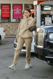 Madison Beer at a Gas Station in LA 02/06/2020