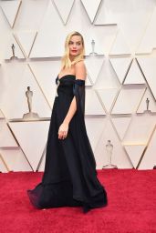 Margot Robbie – Oscars 2020 Red Carpet