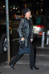 Miley Cyrus - Out in NYC 02/11/2020