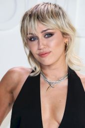 Miley Cyrus - Tom Ford Fashion Show in LA 02/07/2020