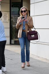 Reese Witherspoon Street Fashion 01/31/2020
