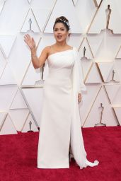 Salma Hayek – Oscars 2020 Red Carpet