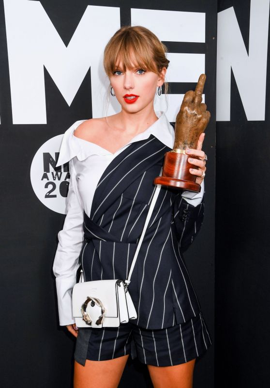 Taylor Swift - NME Awards 2020 (more photos)