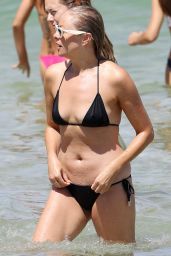 Airlie Walsh in a Bikini - Bondi Beach in Sydney 02/29/2020