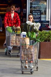 Alessandra Ambrosio - Grocery Shopping in Santa Monica 03/20/2020