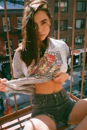 Alexis Ren - Photoshoot in New York, March 2020
