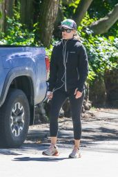 Ali Larter - Out in Pacific Palisades 03/25/2020