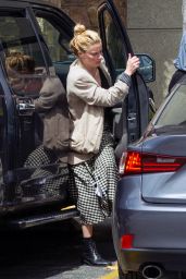 Amber Heard - Grocery Shopping in Los Feliz 03/15/2020