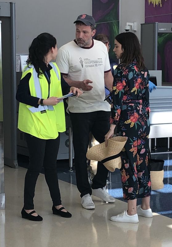 Ana De Armas and Ben Affleck - Costa Rica Airport 03/07/2020