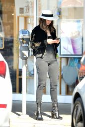 Ana de Armas - Shopping at Larchmont Village in Los Angeles 03/02/2020