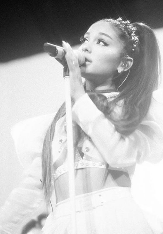 Ariana Grande - Live Stream 03/20/2020