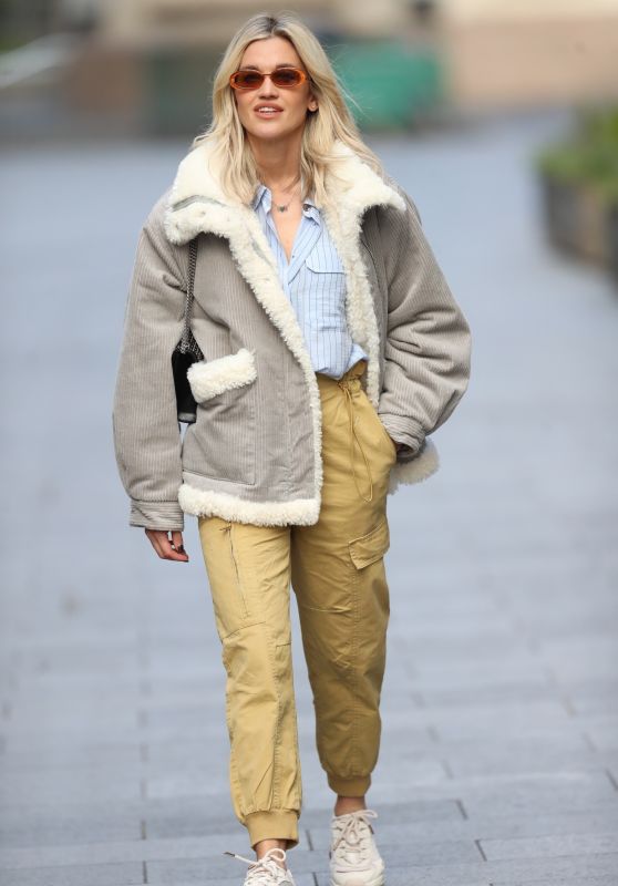 Ashley Roberts Style - Leaving Heart Radio in London 03/31/2020