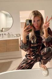 Corinna Kopf - Live Stream 03/24/2020 • CelebMafia