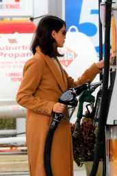 Eiza Gonzalez - Pumping Gas in Los Angeles 03/14/2020