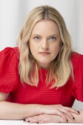 Elisabeth Moss - Promoting "Invisible Man" in Hollywood 03/12/2020