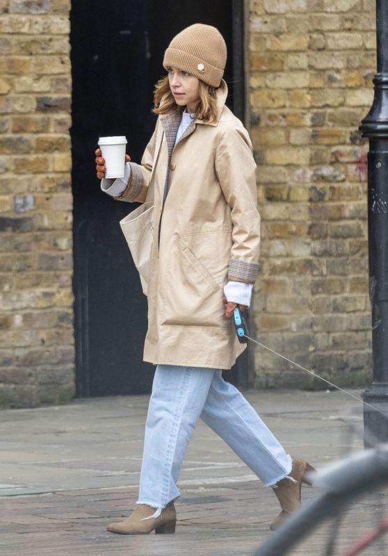 Emilia Clarke - Walking Her Dog in London 03/20/2020