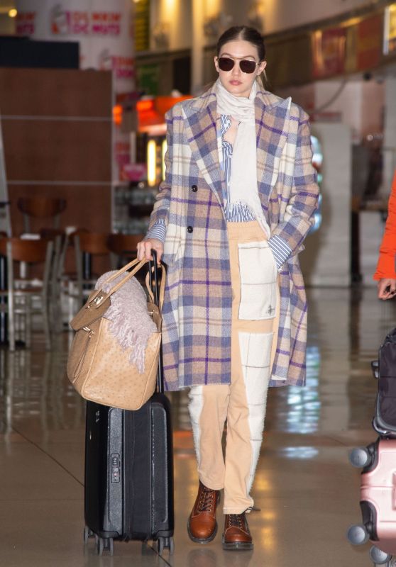 Gigi Hadid in Travel Outfit - JFK Airport in NYC 03/03/2020