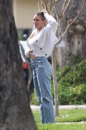 Hilary Duff Street Style - LA 03/28/2020