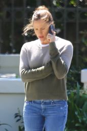 Jennifer Garner - Out in Pacific Palisades 03/18/2020