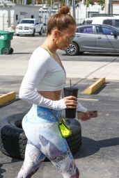 Jennifer Lopez in Spandex - Arriving at the Gym in Miami 03/02/2020