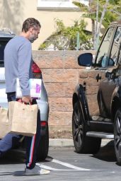 Jordana Brewster - Shopping in Pacific Palisades 03/17/2020