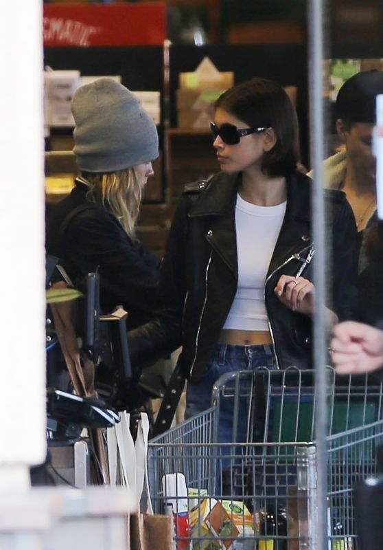 Kaia Gerber and Cara Delevingne - Shopping at Erewhon in West Hollywood 03/22/2020