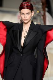 Kaia Gerber - Walks Alexander McQueen Show at Paris Fashion Week 03/02/2020