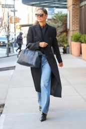 Katie Holmes Street Style - Out in NYC 03/04/2020