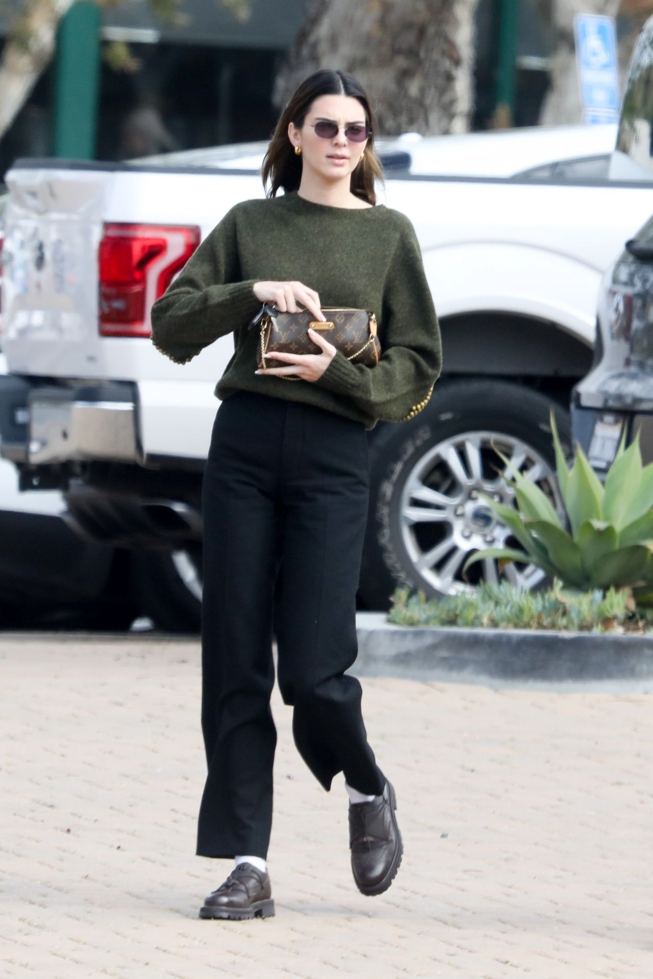 Kendall Jenner Malibu October 12, 2020 – Star Style