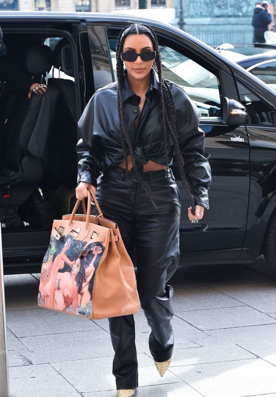 Kim Kardashian All-Leather Look - Paris 03/03/2020