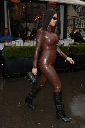 Kourtney Kardashian in Balmain FW20 Latex Outfit – Paris 03/01/2020