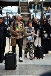 Maisie Williams - Arrives at Gare du Nord in Paris 02/29/2020