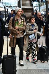 Maisie Williams - Arrives at Gare du Nord in Paris 02/29/2020