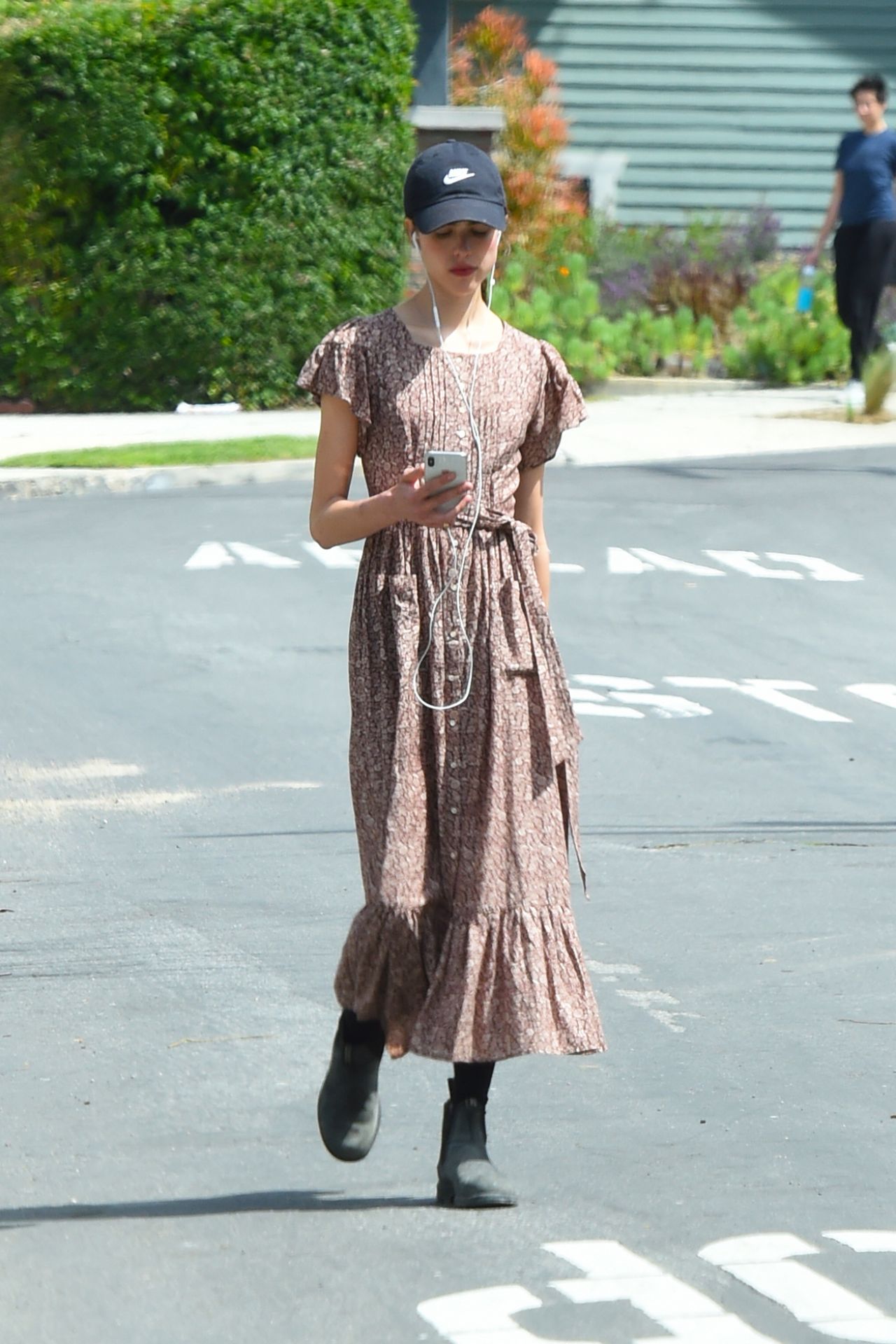 Margaret Qualley - Out in LA 03/28/2020 • CelebMafia